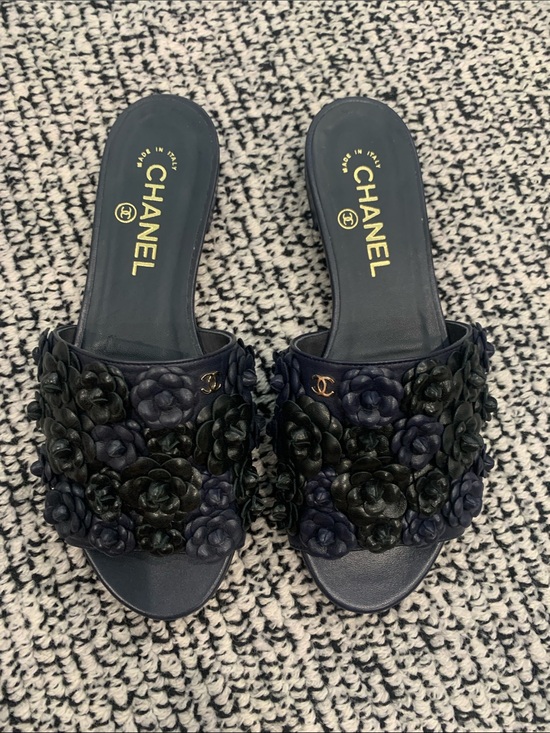 CHANEL Shoes - CHANEL Navy Leather Camellia-Embellished Slide Mules with Gold CC size 37